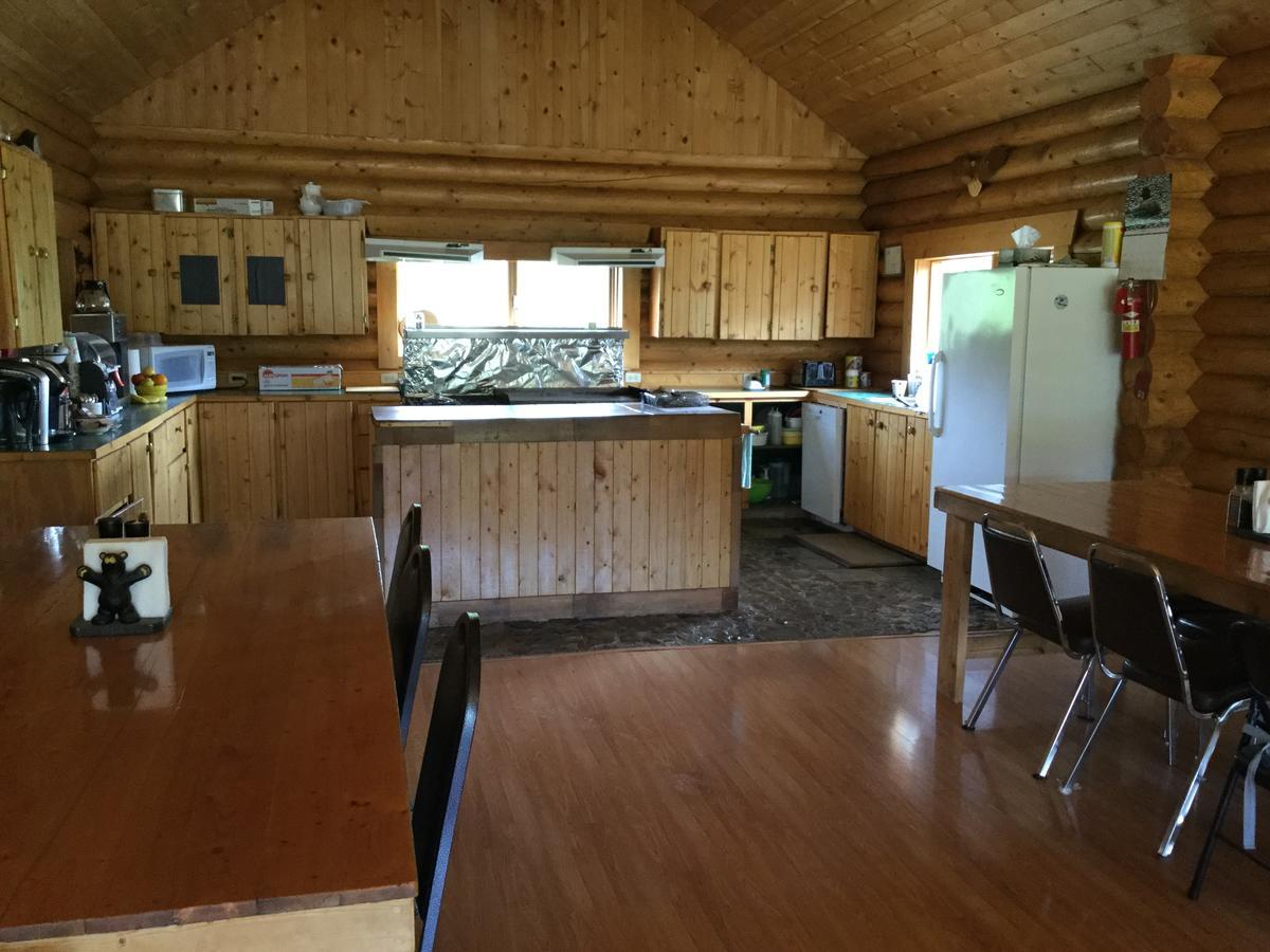 Folding Mountain B & B Fort Nelson Dış mekan fotoğraf