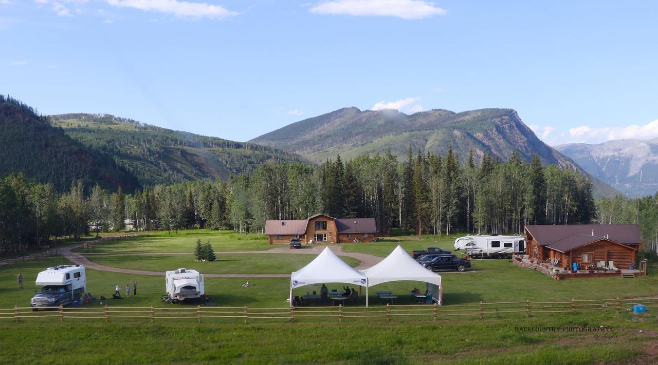 Folding Mountain B & B Fort Nelson Dış mekan fotoğraf